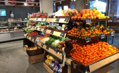 Intérieur sherpa supermarché Grand Bornand (Le) - Chinaillon rayons fruits et légumes