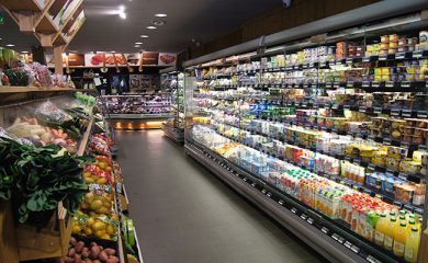Intérieur supermarché sherpa Val Thorens - péclet rayon alimentaire frais