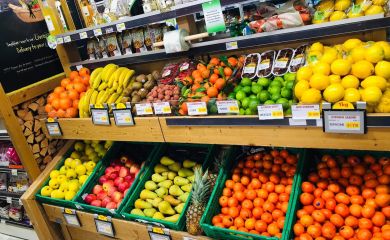 Intérieur supermarché sherpa Foux d'Allos (la) rayons fruits