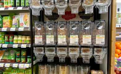 Intérieur supermarché sherpa Foux d'Allos (la) rayons fruits vrac