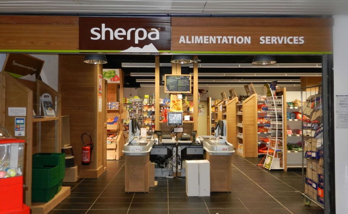 Sherpa supermarket Serre Chevalier 1350 entrance