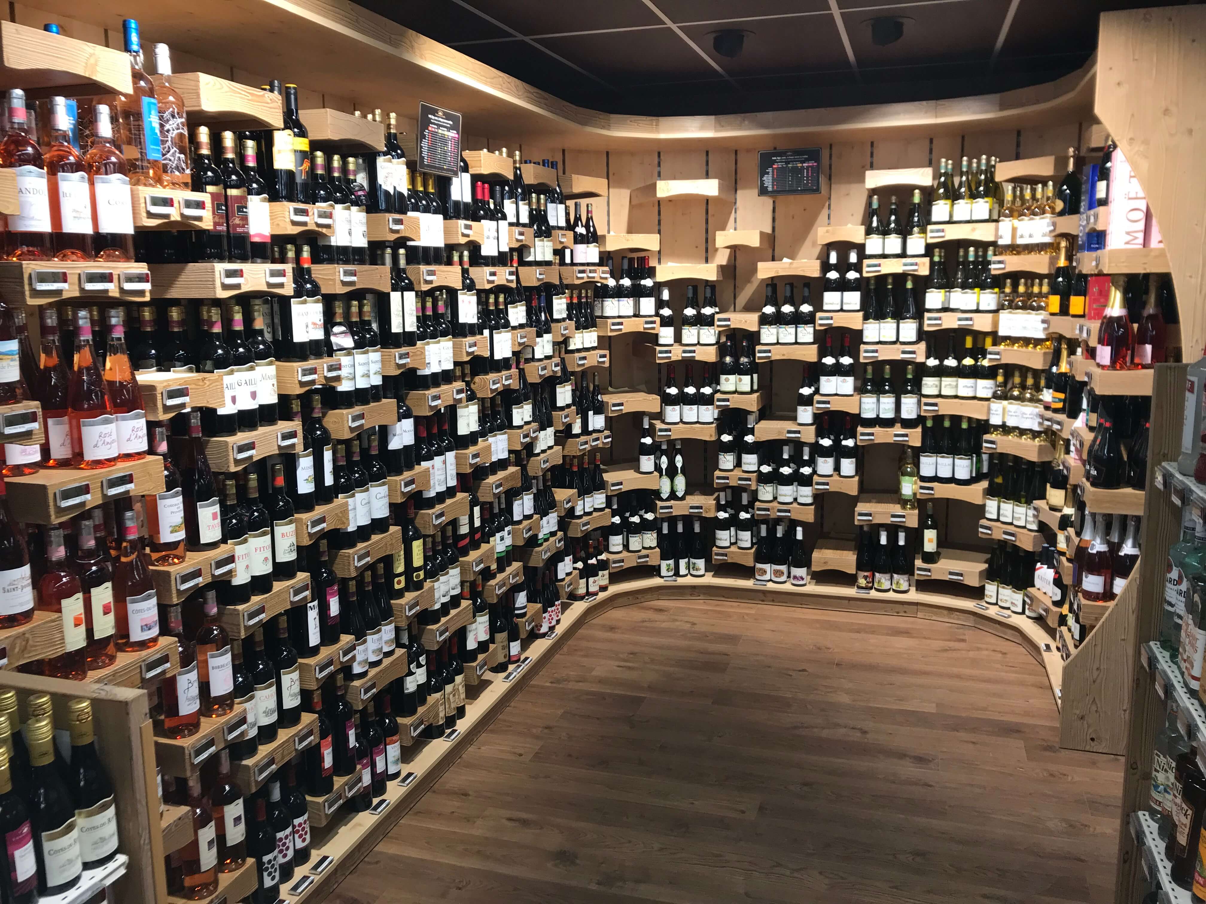 Sherpa supermarket Deux Alpes (les) - venosc wine cellar
