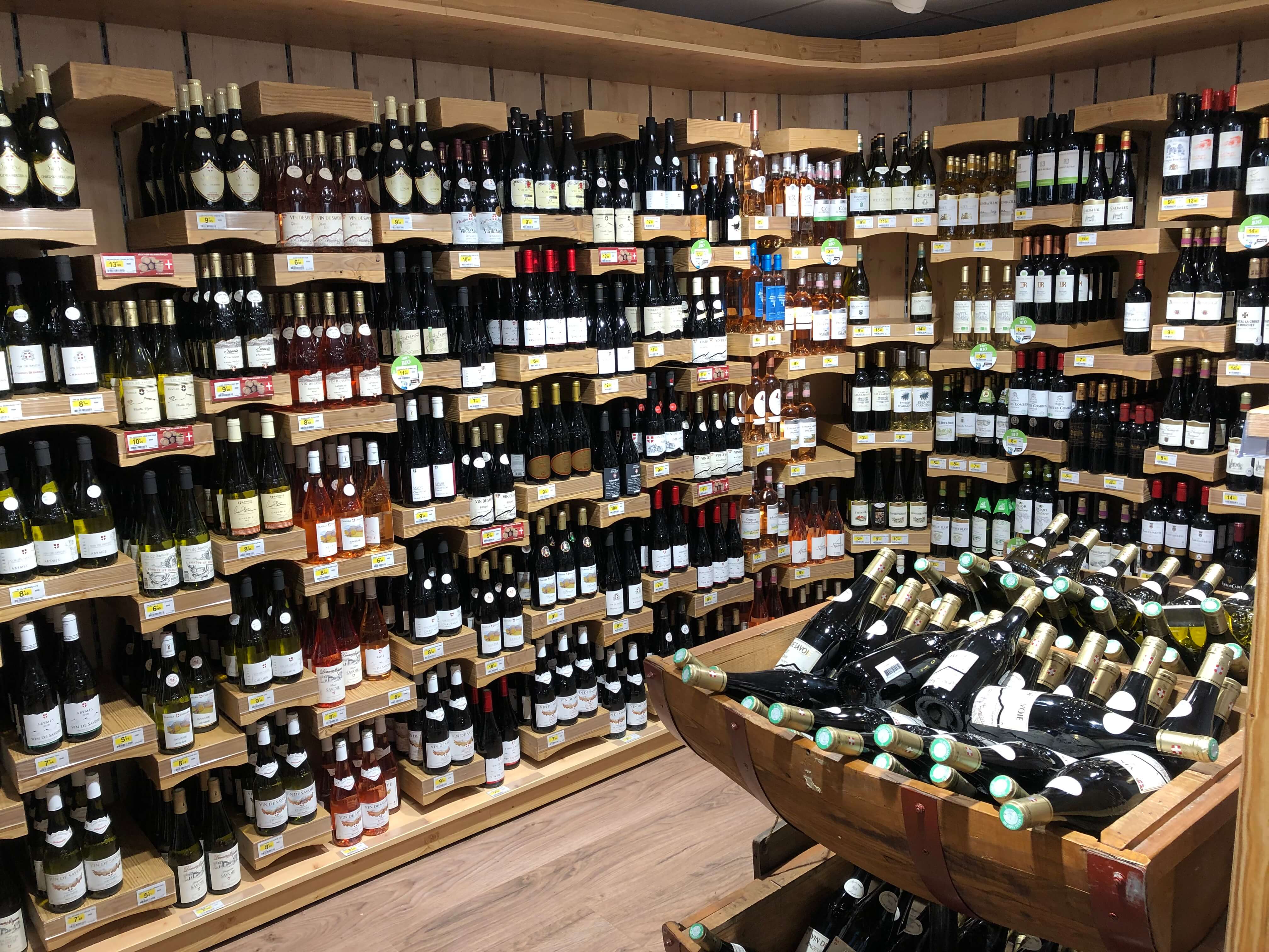 Sherpa supermarket Grand Bornand (Le) - Chinaillon wine cellar