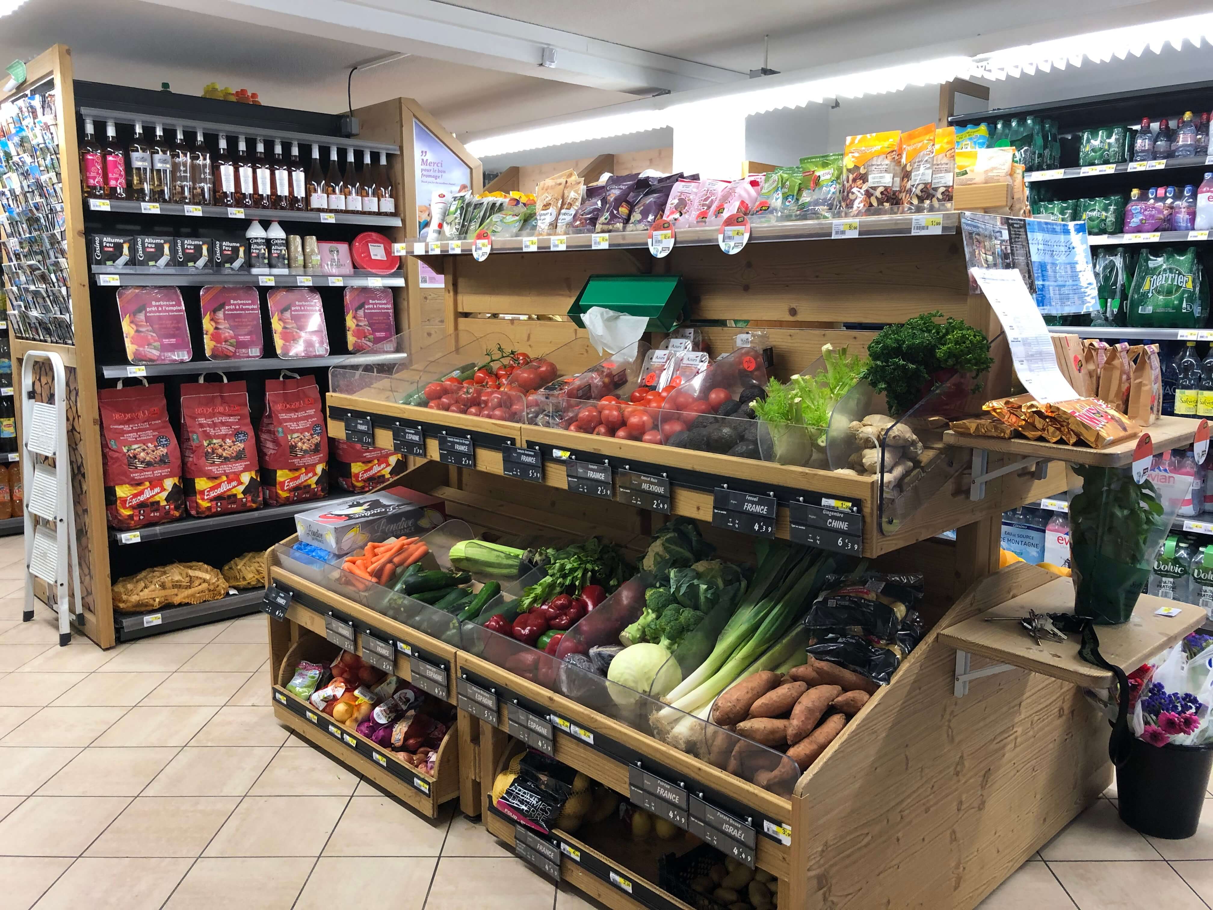 Sherpa supermarket Méribel - les allues fruits and vegetables