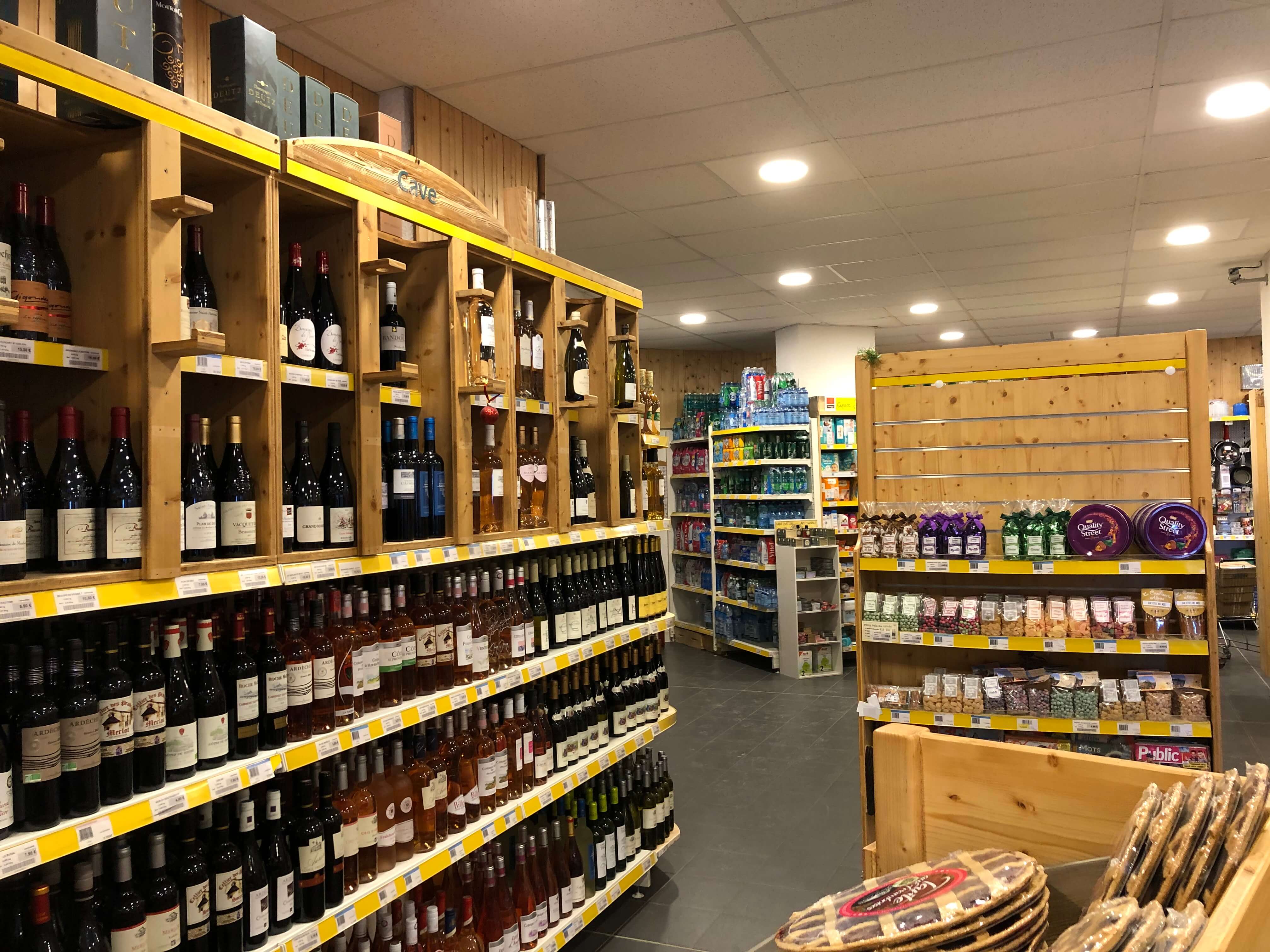 Sherpa supermarket Orres (les) wine cellar