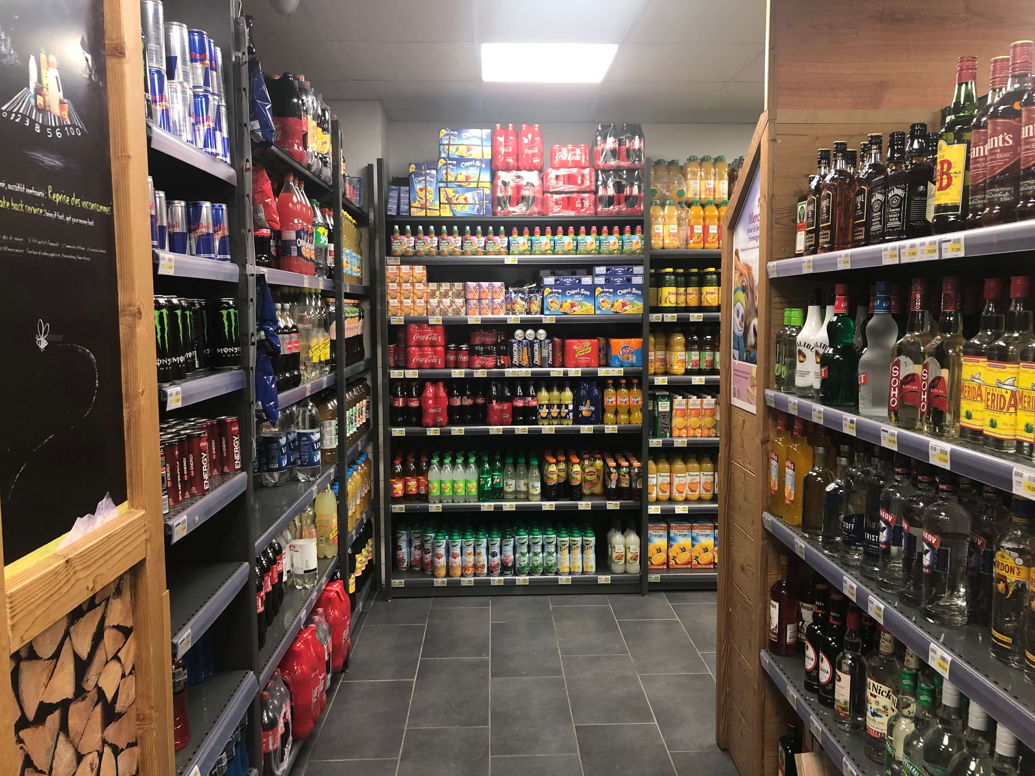 Sherpa supermarket Puy Saint Vincent 1600 drinks
