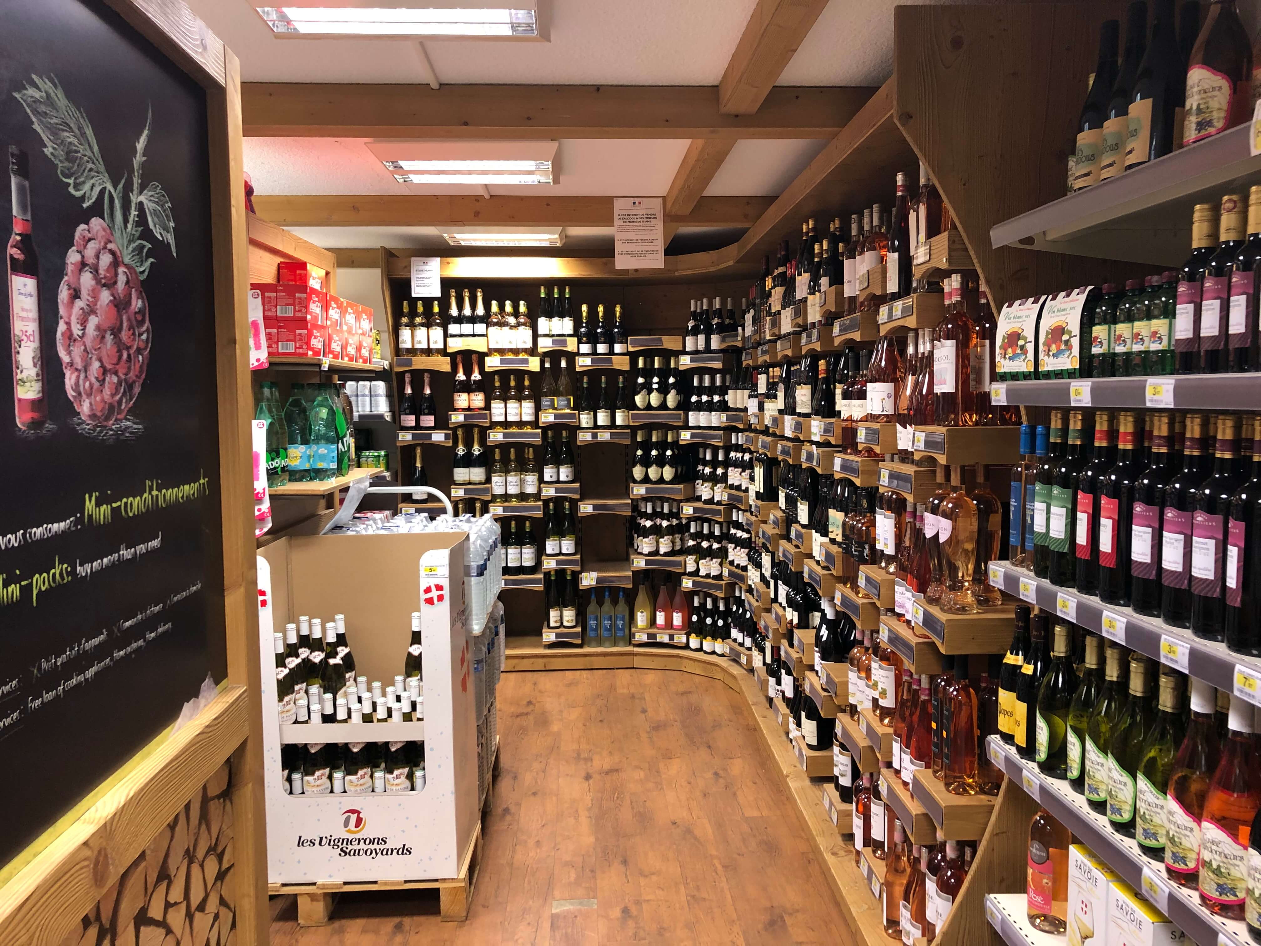 Sherpa supermarket Superdévoluy wine cellar