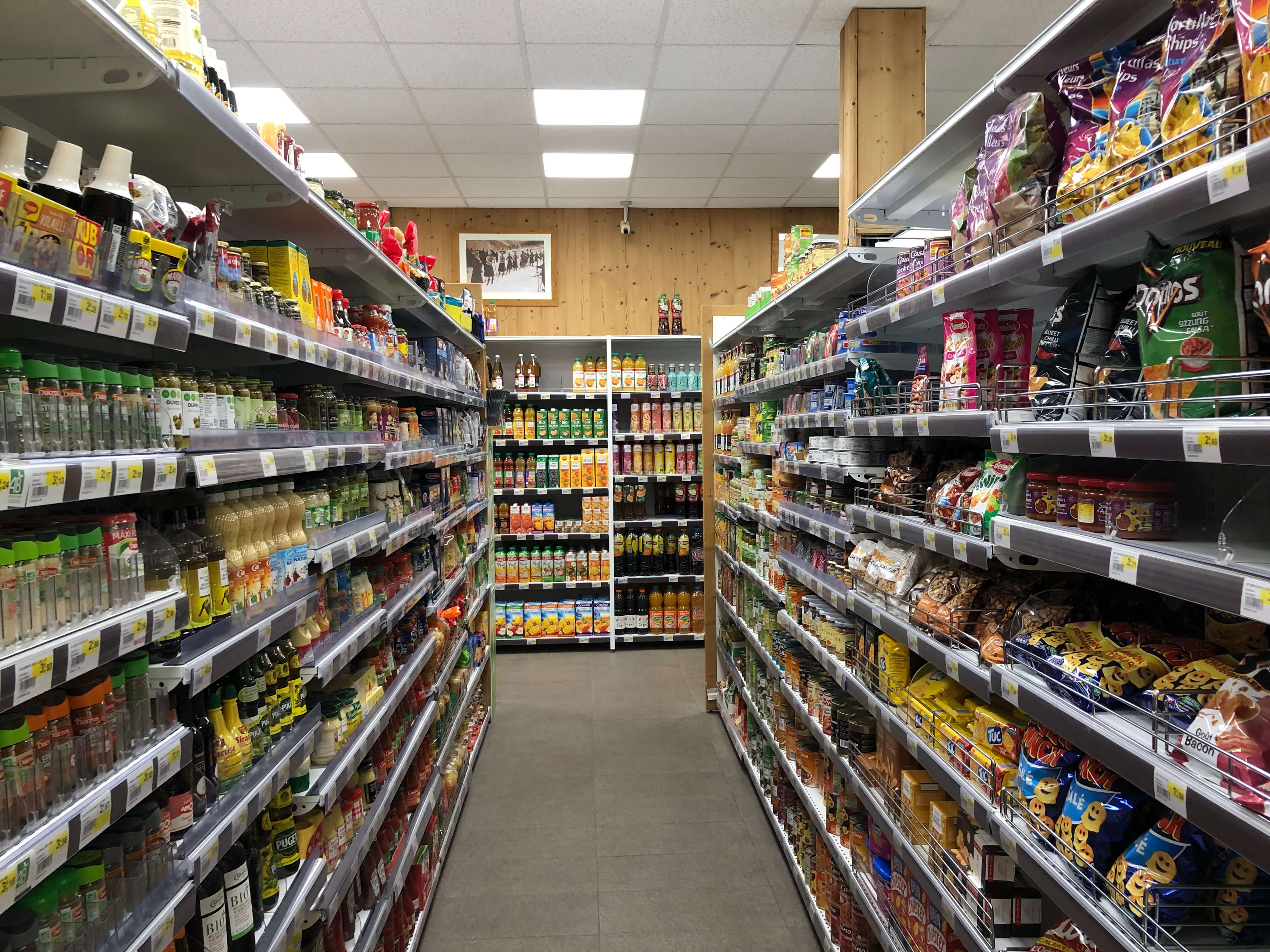 Sherpa supermarket Tania (la) grocery store
