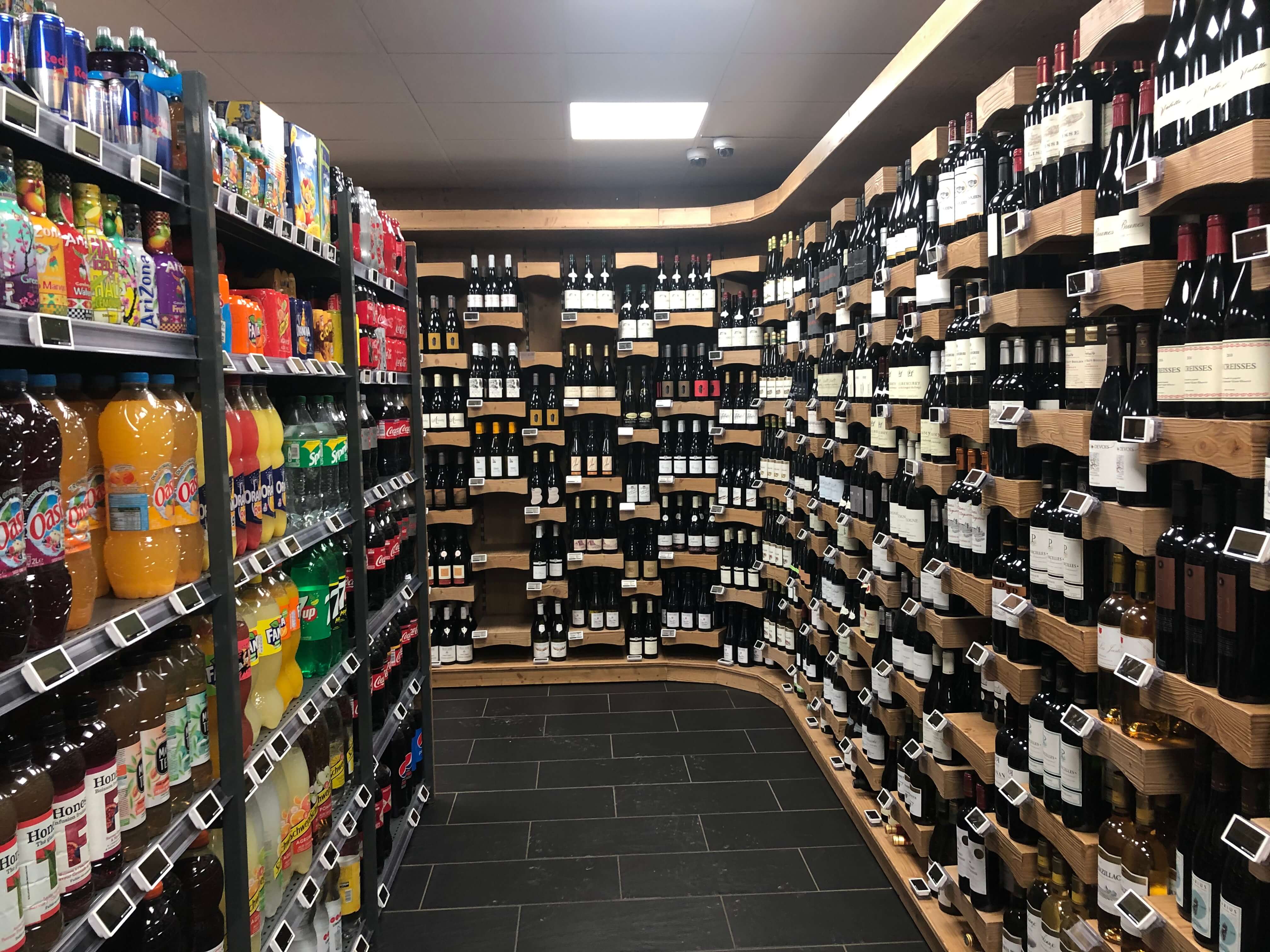Sherpa supermarket Tignes - lavachet wine cellar