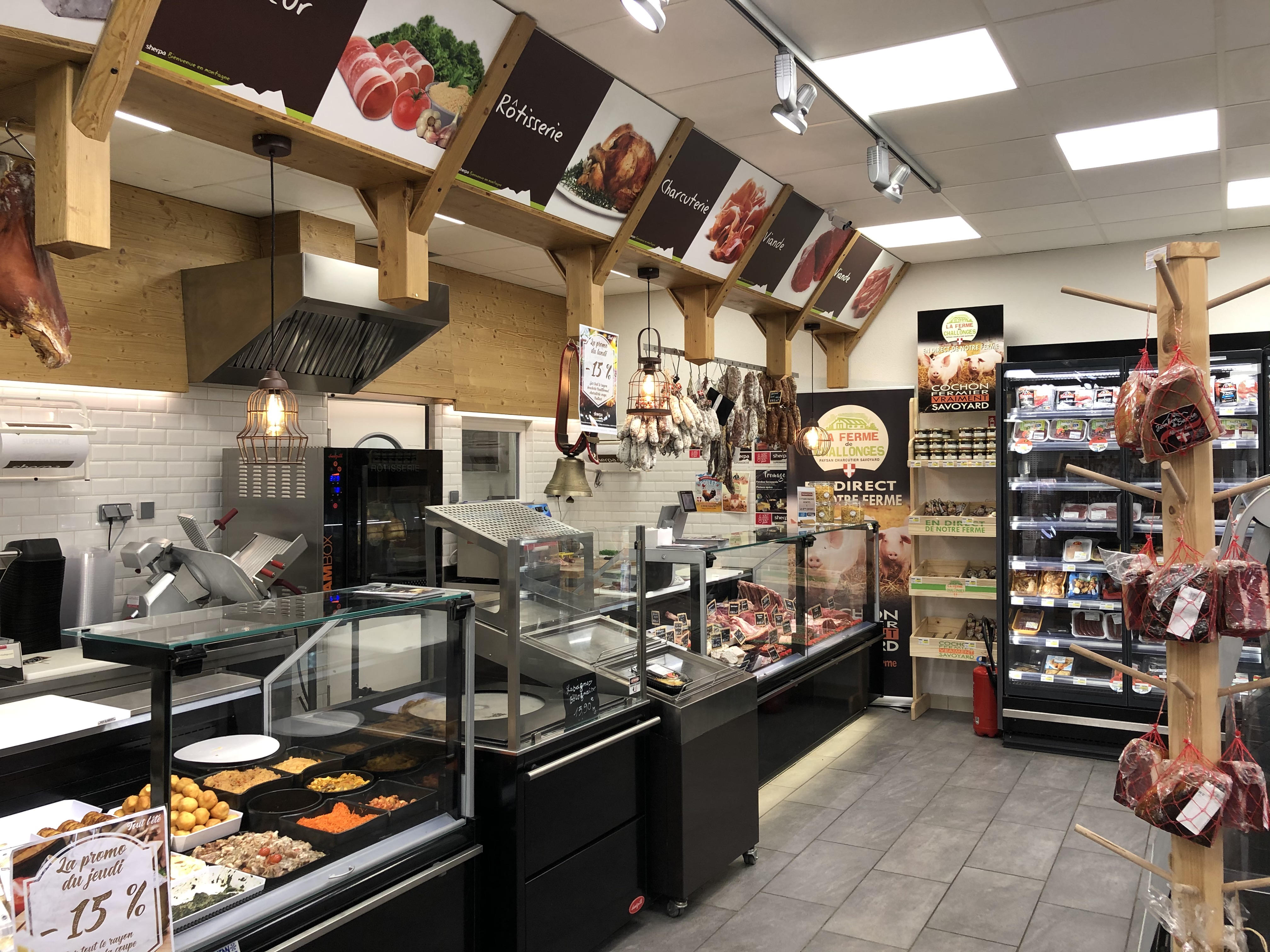 Sherpa supermarket Avoriaz - falaise butcher and cheese