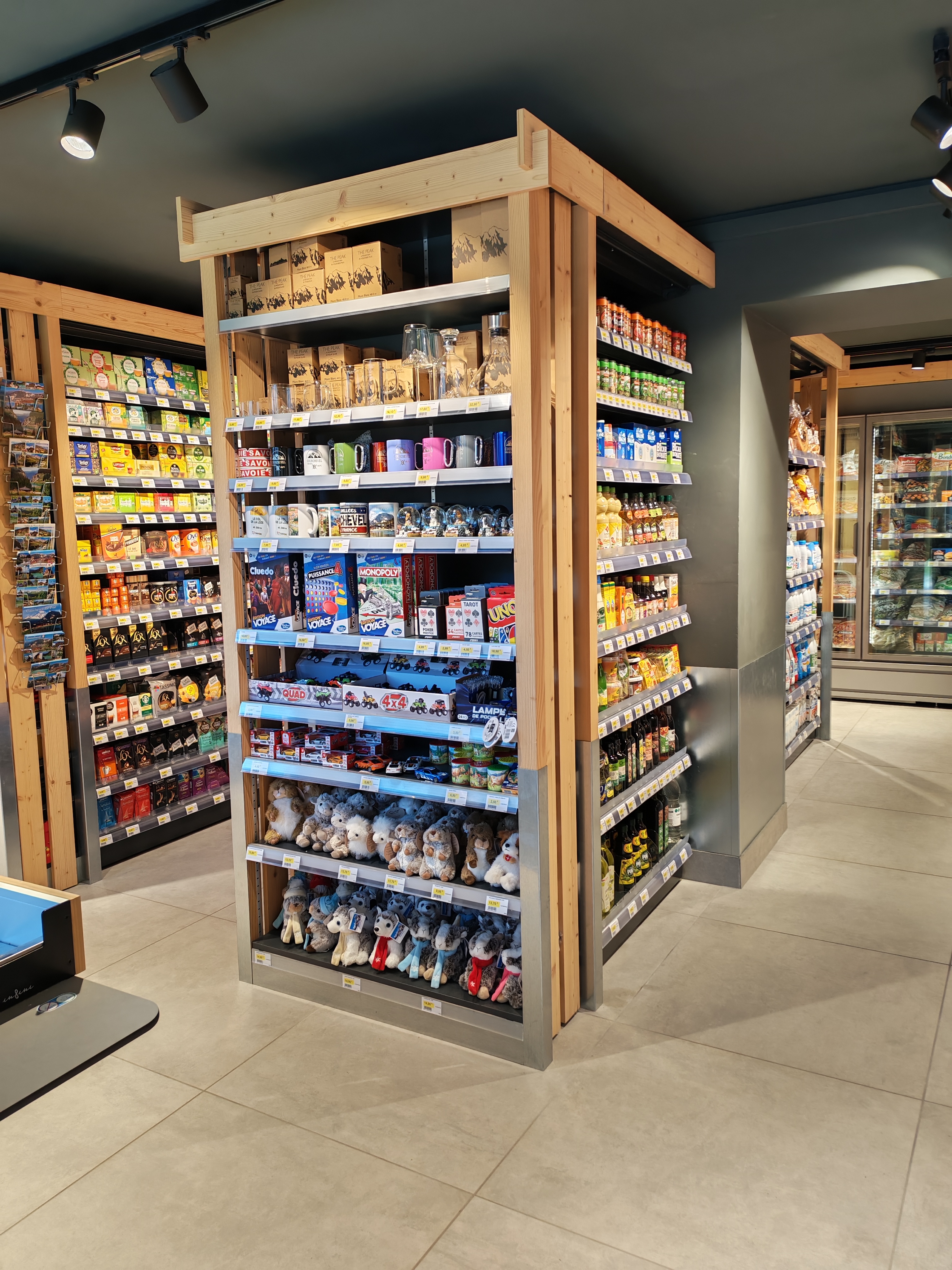 Courchevel Le Praz supermarket