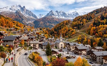 représentation de la montagne en automne d'une station 