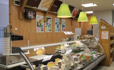Sherpa supermarket Bessans cheese and butcher