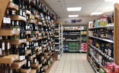 Sherpa supermarket Joue du Loup (la) wine cellar