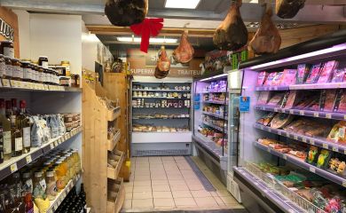Sherpa supermarket Orcières 1850 shelves with dry ham