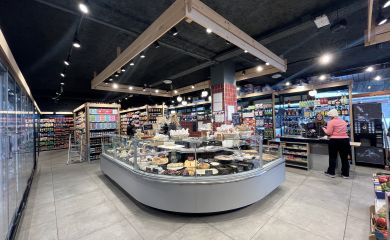 Intérieur supermarché sherpa Tignes - Grande Motte rayon coupe