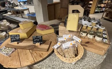 Intérieur supermaché sherpa Mijoux rayon 