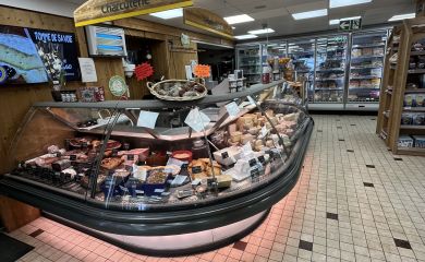 Rayon fromage et charcuterie à la coupe Sherpa Châtel
