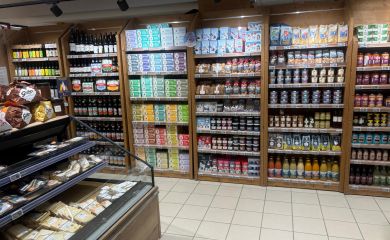 Super marché Sherpa les deux alpes Vénosc  produits de montagne