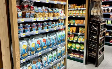 Super marché Sherpa Arc 2000 produits terre de l'alpe