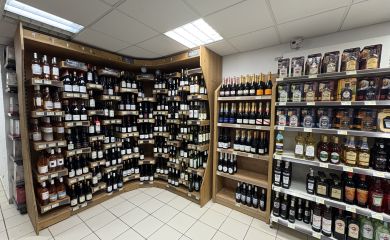 Super marché Sherpa Morillon belle cave à vins