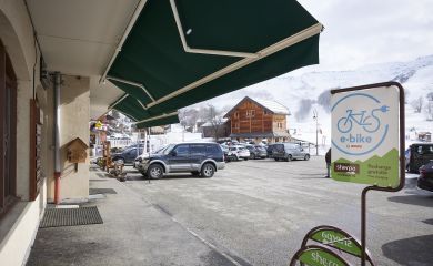 Sherpa Albiez - service de recharge VAE borne à vélo électrique et vue 