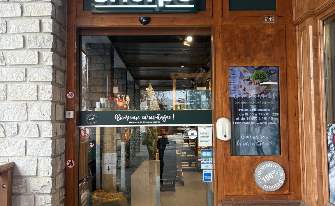 Sherpa supermarket Méribel - plateau winter entrance