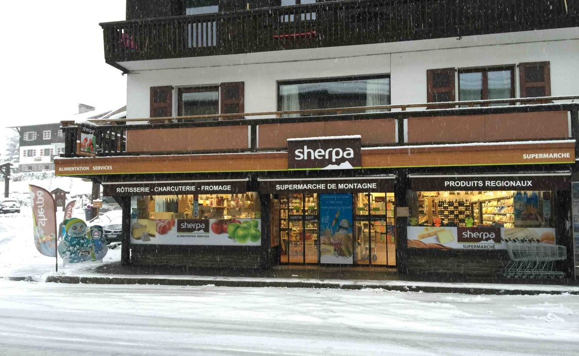 Sherpa supermarket Contamines-Montjoie (Les) entrance