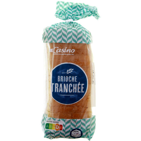 Brioche tranchée aux oeufs frais